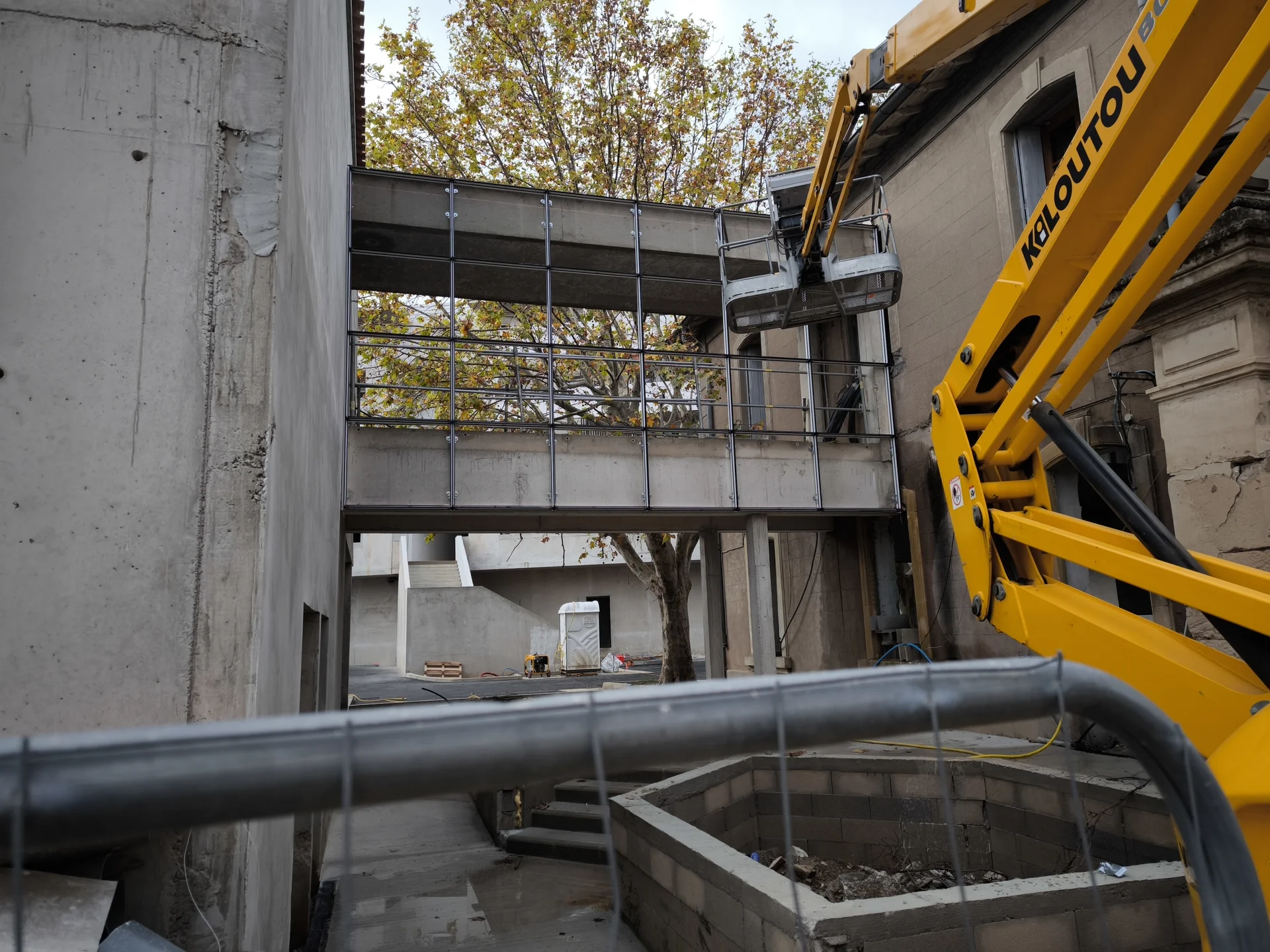 Pose Structure Mur Rideau Suspendu Passerelle